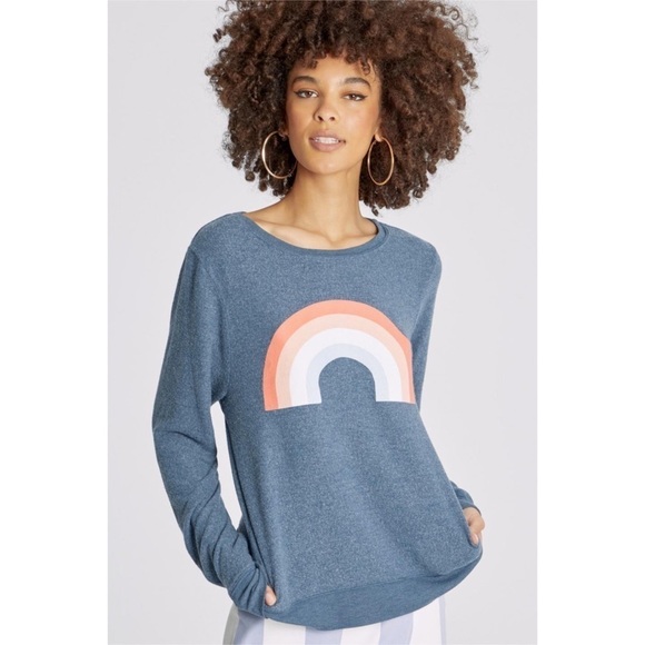 NEW WILDFOX Sommers Freedom Rainbow Pullover Soft  Blue Graphic Size Small - Picture 1 of 3